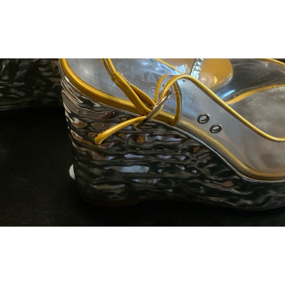 Chanel Enamel Platform Heels Size 38.5 - Picture 11 of 11